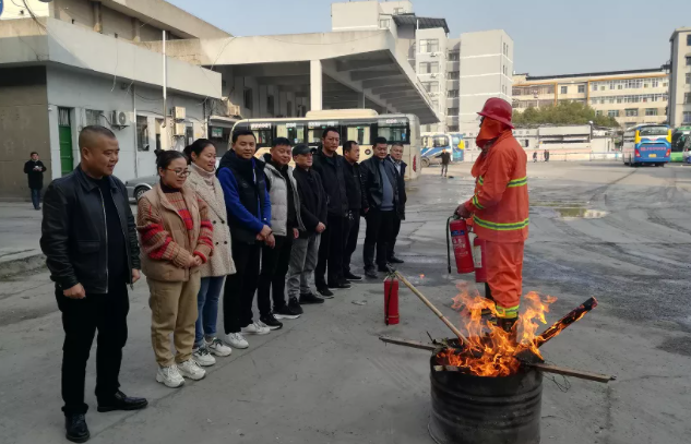 萍鄉(xiāng)長運(yùn) 萍鄉(xiāng)汽車站開展冬季消防演練