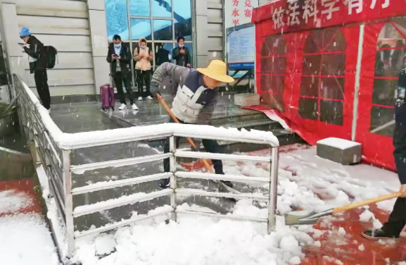 九江長(zhǎng)運(yùn) 戰(zhàn)風(fēng)雪 保平安 保暢通