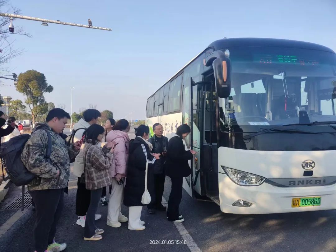 都市城際公交：共青至滕王閣景區(qū)直通車開通啦！